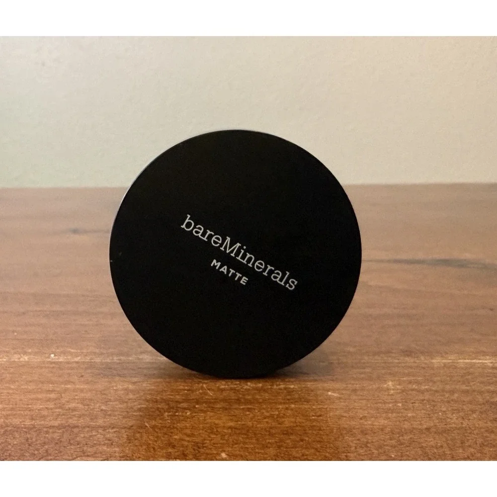 bareMinerals Matte Foundation SPF 15 Fair 01 c10 0.21 oz New No Box
